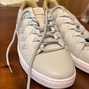 Nike Shoes - Nike tennis shoe Nike Shoes - Nike tennis shoe